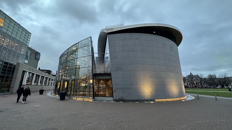 Van Gogh Museum in Museumplein, Amsterdam
