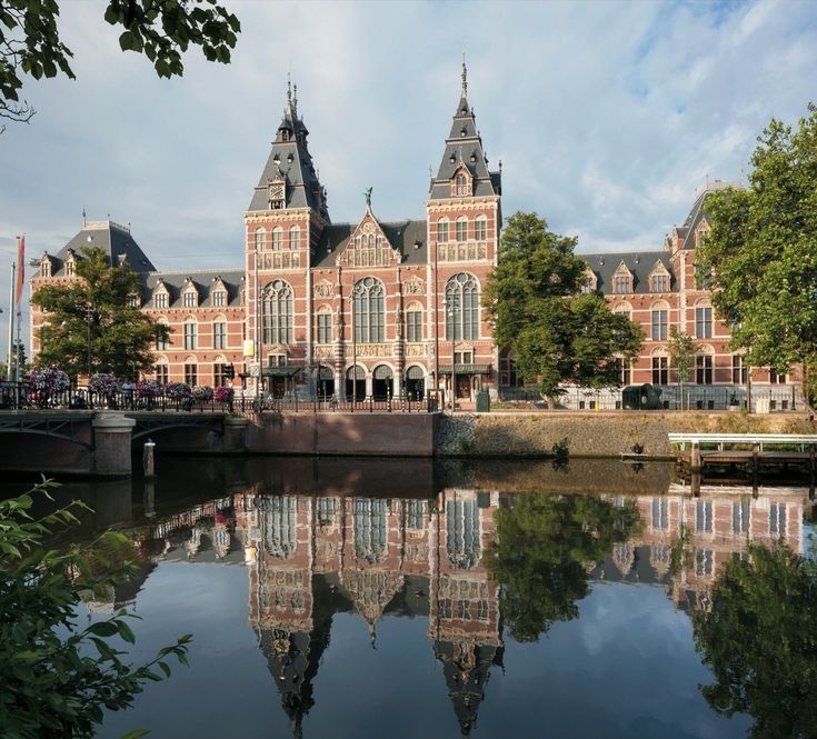 Rijksmuseum in Museumplein, Amsterdam