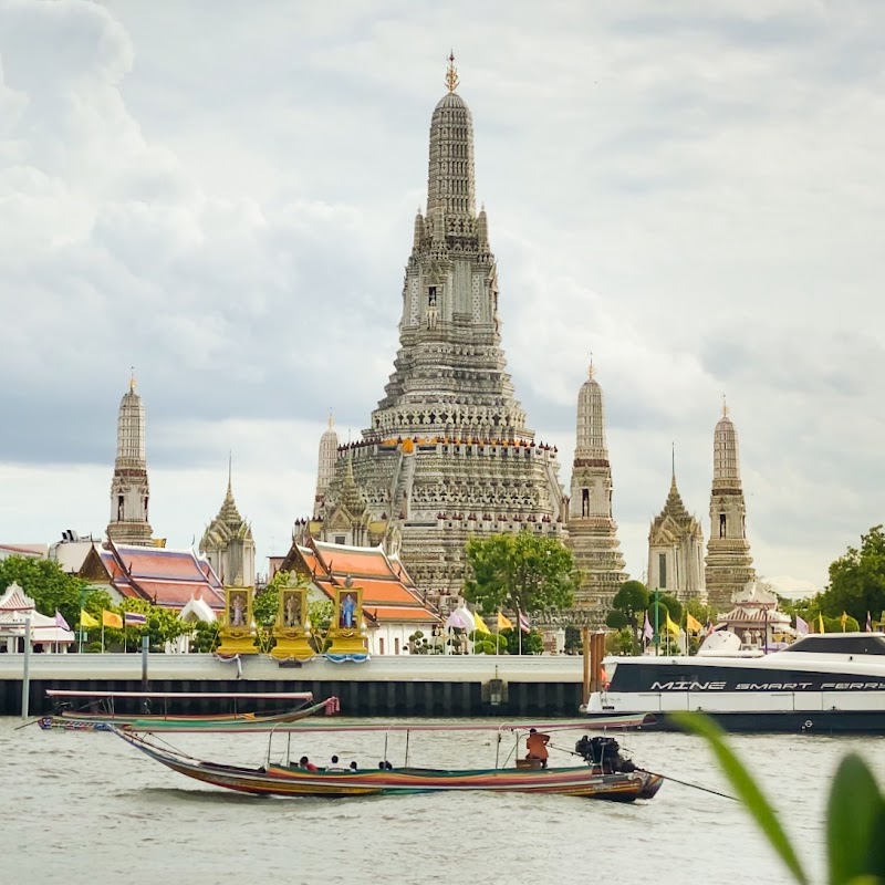 Wat Arun in Bangkok Yai, Bangkok